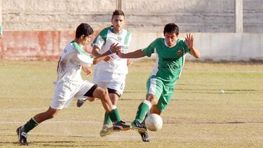 los surenos gano y es puntero invicto