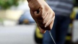 Hieren a dos jóvenes con arma blanca y se dan a la fuga