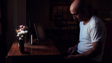 David Marchetti presenta Crónica de un presente olvidado