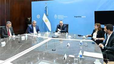 Raúl Jalil se reunió con Matías Kuflas y con titulares de empresas.&nbsp;