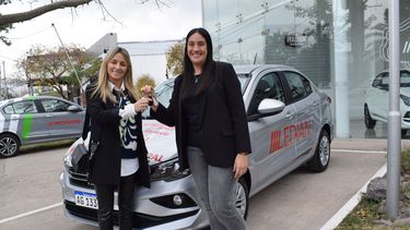 Se entregó el auto cero kilómetro del Poncho 2023