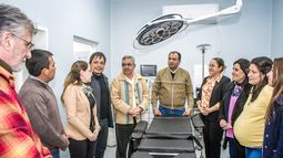 El Gobernador dejó inaugurado el nuevo quirófano ginecológico en el Hospital Luis A. Vargas