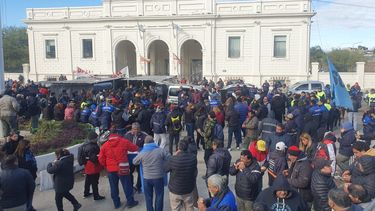 Acuerdo en Capital: cedió el SOEM y aceptó los descuentos del Ejecutivo