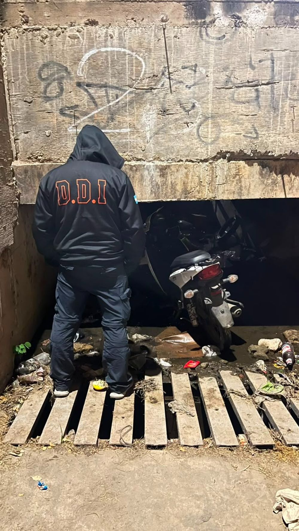 Recuperaron cuatro motos robadas y arrestaron a dos personas