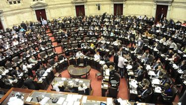 nunca pierden: diputados no tendran canje de pasajes pero les aumentaran viaticos