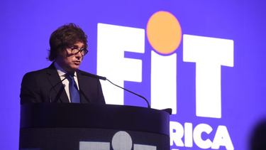javier milei: estamos cada vez mas cerca de sacar al pais del fondo del abismo