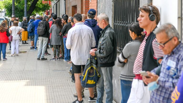 abrupta caida del empleo registrado: se perdieron 40.000 puestos de trabajo en un ano