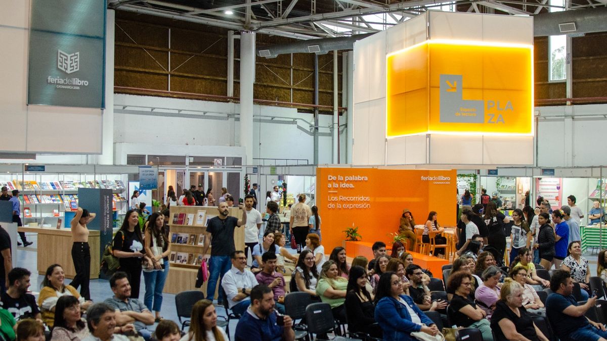 Feria del Libro: Gabriela Exilart, Pedro Saborido y Manuel Cantón, entre las figuras del viernes