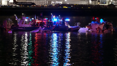 tragedia aerea en washington: rescataron al menos 18 cuerpos del rio potomac