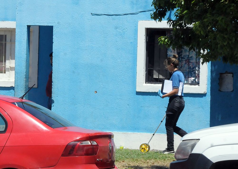 Rastrillaje. El arma apareció en una bolsa de arena en el trayecto de la fuga de Machete Suárez.&nbsp;