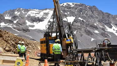 mendoza habilita la explotacion de un gran yacimiento de cobre tras 15 anos de debate