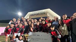 Triunfo. El sagrado de Piedra Blanca consiguió por segunda vez consagrarse en el Torneo Provincial. Triunfo. El sagrado de Piedra Blanca consiguió por segunda vez consagrarse en el Torneo Provincial.