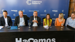 El gobernador junto a funcionarios lanzaron el One Shot Escolar