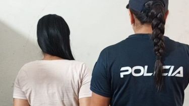 aprehendieron a una mujer acusada de intento de robo en un supermercado