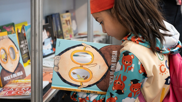 feria del libro: juegos, relatos y titeres para el disfrute de las infancias feria del libro: juegos, relatos y titeres para el disfrute de las infancias