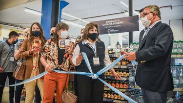 se inauguro otro espacio de ventas de productos catamarquenos