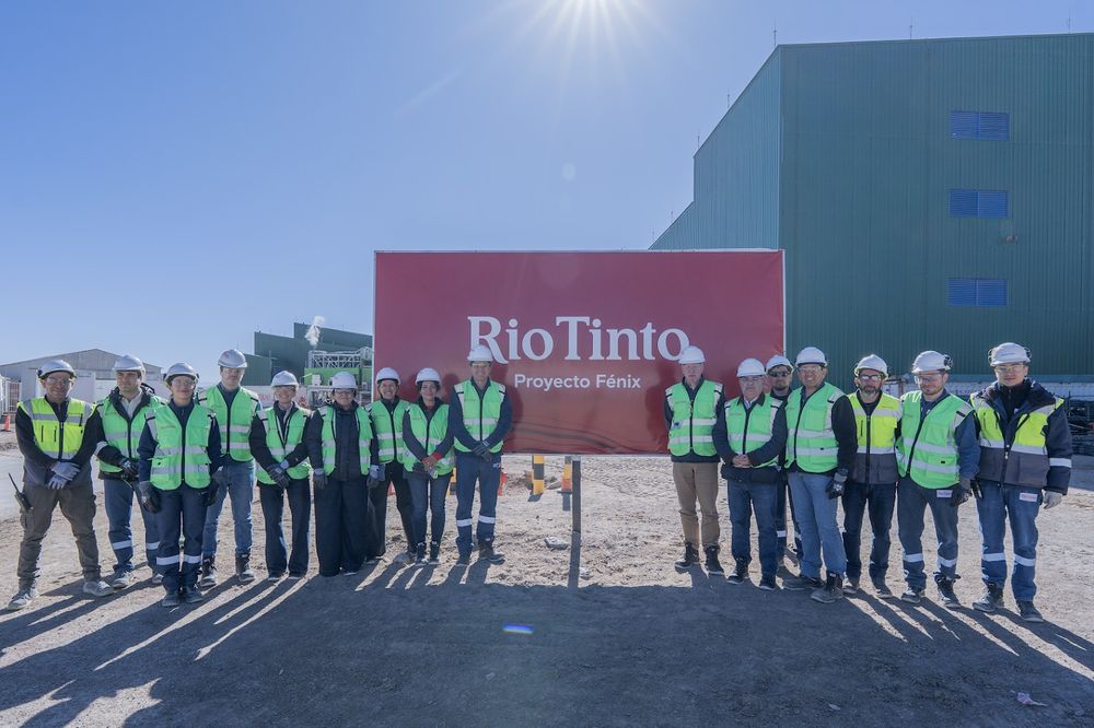 El gobernador Raúl Jalil y el embajador David Seldon Cairns recorrieron las instalaciones del proyecto Fénix, donde supervisaron avances y nuevas inversiones en la producción de litio.