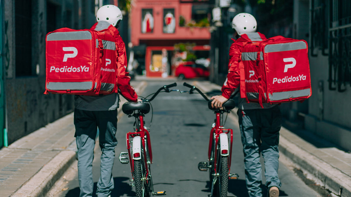 Repartidores deben en promedio casi $1 millón en préstamos a las propias apps de delivery