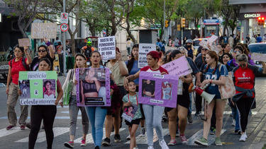 catamarca se manifesto en la plaza 25 de mayo por el triple crimen en la matanza