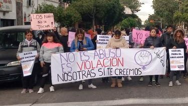 piden celeridad en un caso de abuso sexual que tiene como imputado a un expolicia
