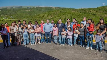 Jalil entregó nuevas casas en Las Juntas