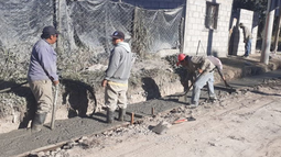 Revés judicial para el Gobierno: un fallo lo obliga a retomar obras públicas en barrios populares