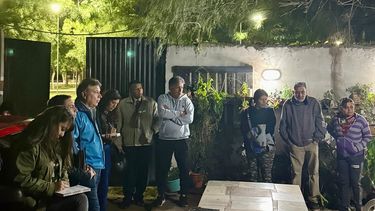 reunion entre autoridades policiales y vecinos del asentamiento san lorenzo