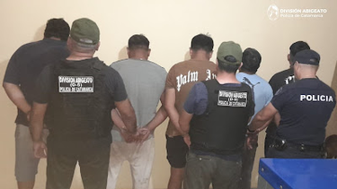 arrestaron a cinco personas por el robo de un animal vacuno en nueva coneta