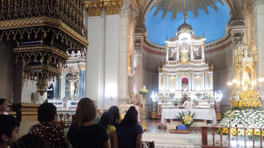 Los catequistas y familias de Catequesis homenajearon a la Virgen