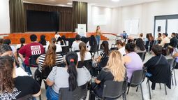 Salud capacita a referentes comunitarios para fortalecer la prevención del suicidio