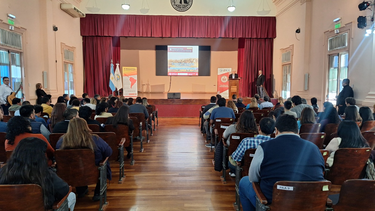 amplia convocatoria en el x encuentro de profesores de historia