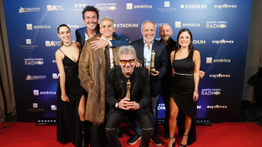 el programa de beto casella en rock & pop se llevo el martin fierro de oro en radio fm