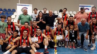 San Martin venció 67 - 60 a San Antonio