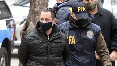 Espionaje ilegal: los indagados apuntan hacia arriba