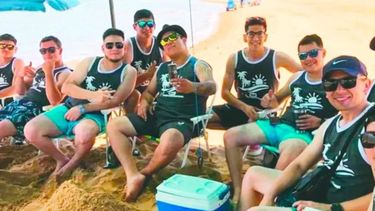 Llevó de vacaciones a todos sus empleados por un increíble motivo