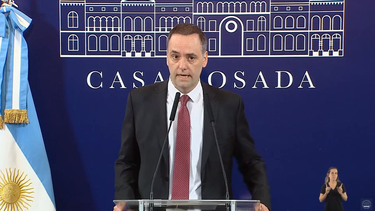 Manuel Adorni afirmó que Facundo Manes utiliza recursos judiciales para su show