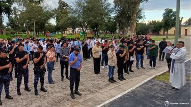personal policial participo del rezo del via crucis en localidades del interior