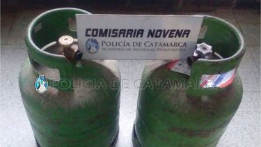 Recuperan dos garrafas robadas