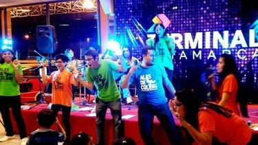 Exitosa primera presentación de Alas de Colibrí en la terminal