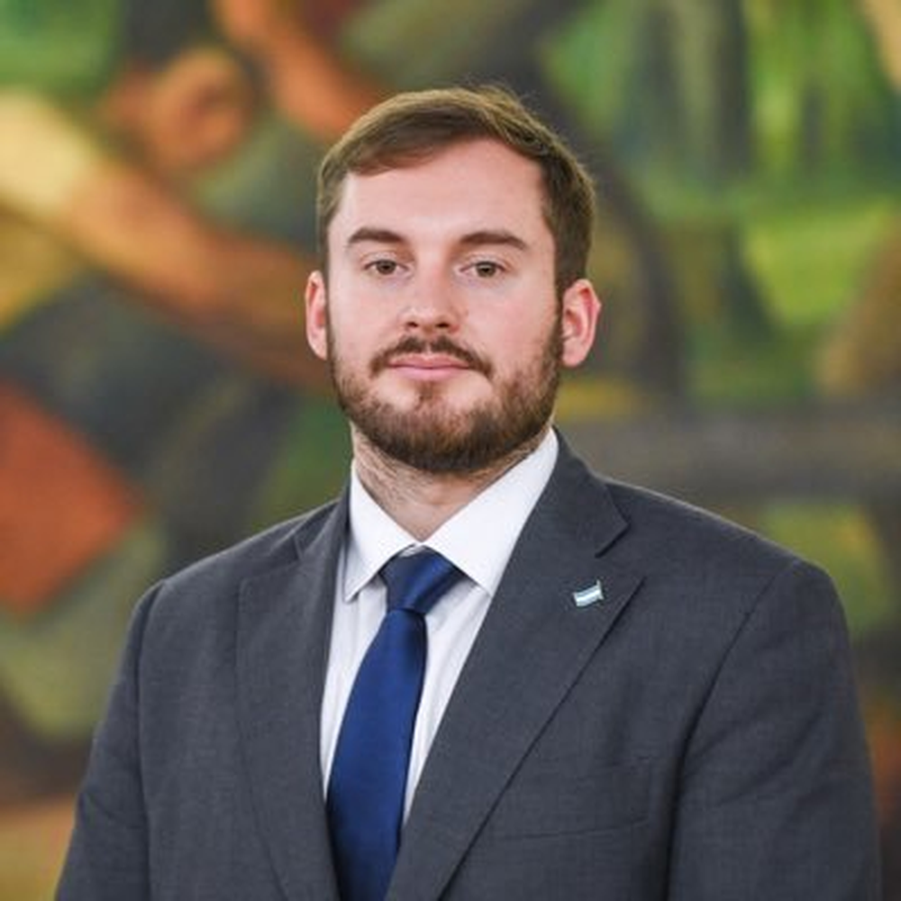 Funcionario libertario decía que el Banco Nación es una cueva de acomodados... hasta que se acomodó él