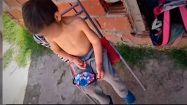 rescataron a ninos que estaban atados porque se portaban mal