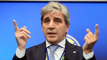 banco internacional durisimo con caputo: argentina no crece, las reservas estan peor que antes de milei y la deuda aumento