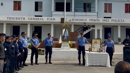 La Policía de la Provincia rindió homenaje a la memoria del papa Francisco