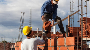 la venta de insumos para la construccion cayo en septiembre