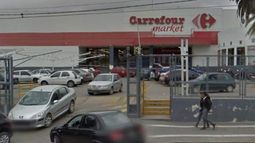 Un hombre fue aprehendido tras intentar sustraer elementos de un supermercado