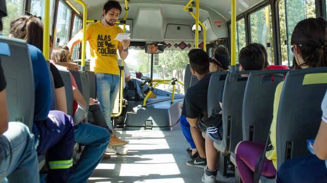 Recorrido poético en los colectivos