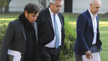 Fernández, Larreta y Kicillof acordaron un posible retroceso