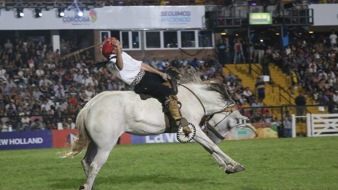 El Festival de Doma y Folclore de Jesús María vivió su noche inaugural