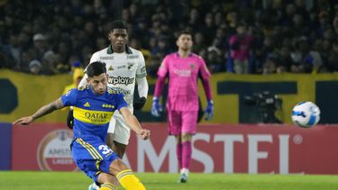 boca derroto a cali  por 1 a 0 y clasifico primero