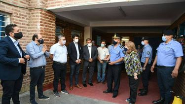 El gobernador Jalil visitó la Comisaría Séptima